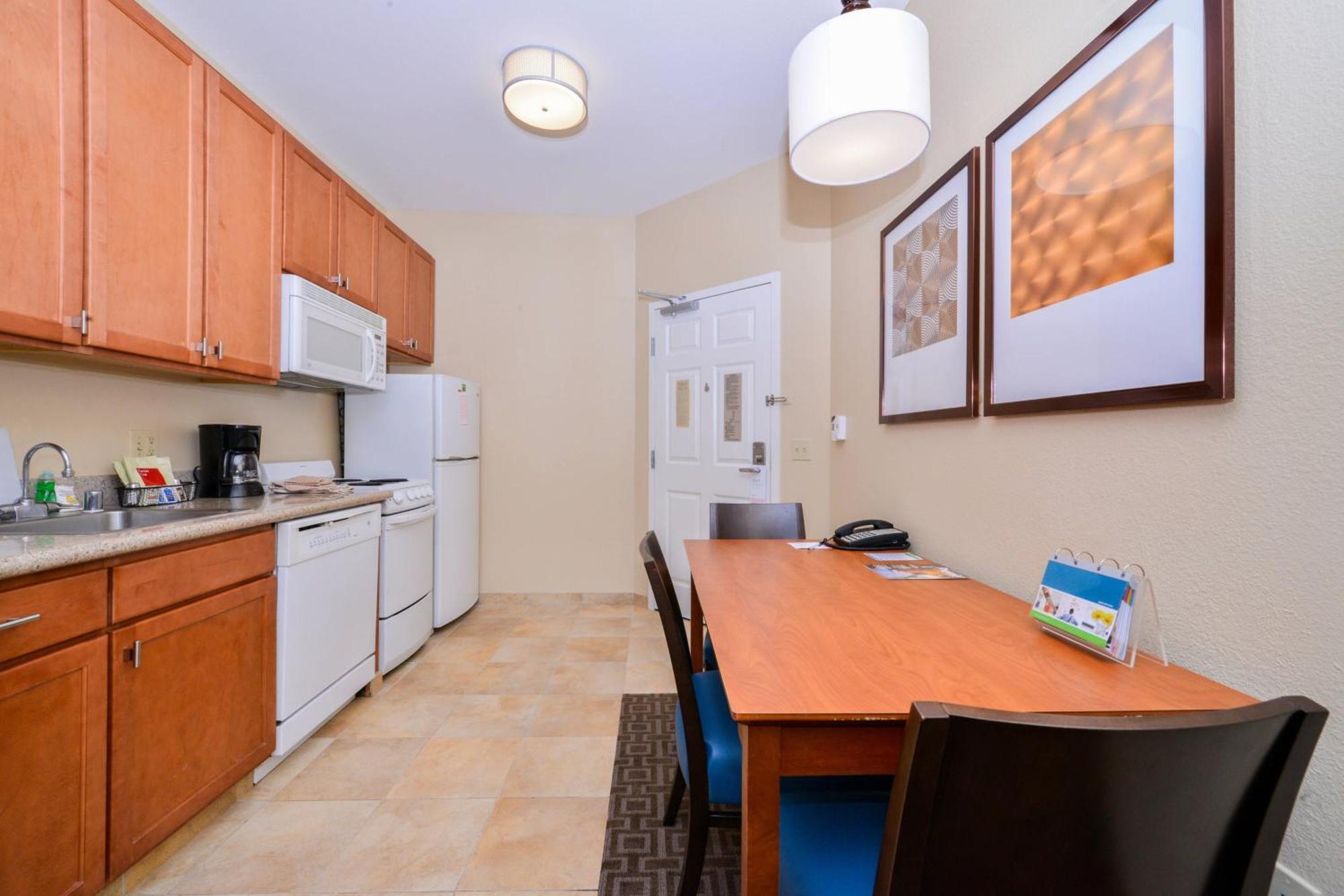 Towneplace Suites Thousand Oaks Ventura County Bagian luar foto