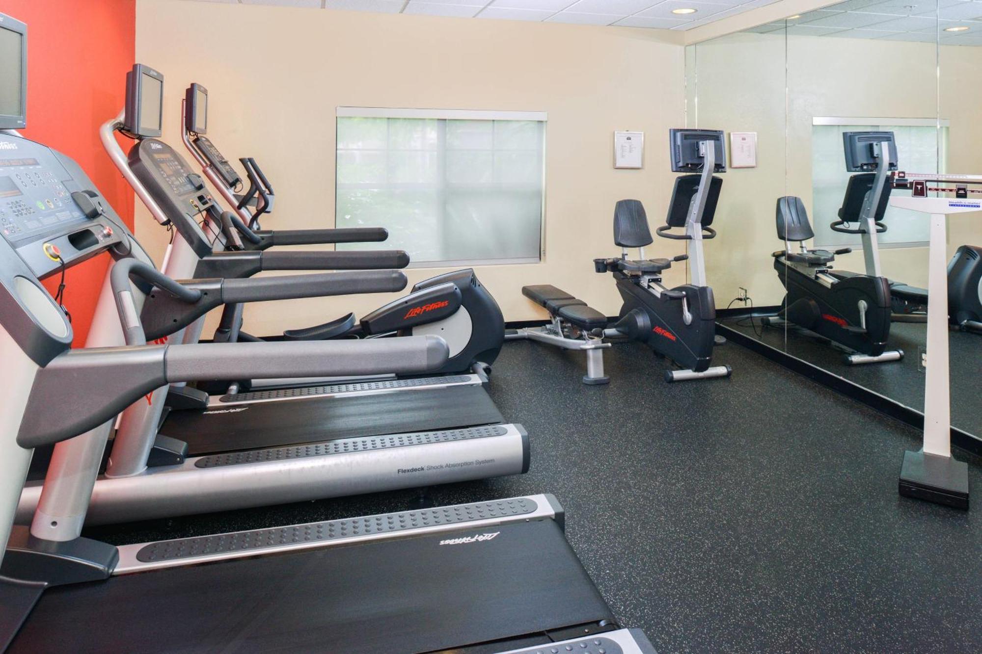 Towneplace Suites Thousand Oaks Ventura County Bagian luar foto